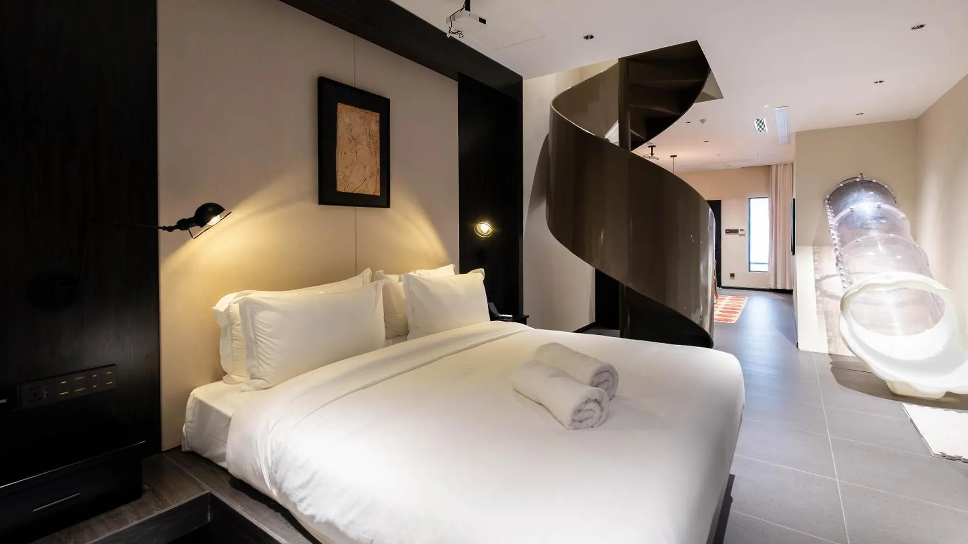 Rest Collection Redhouse Melaka Hotel
