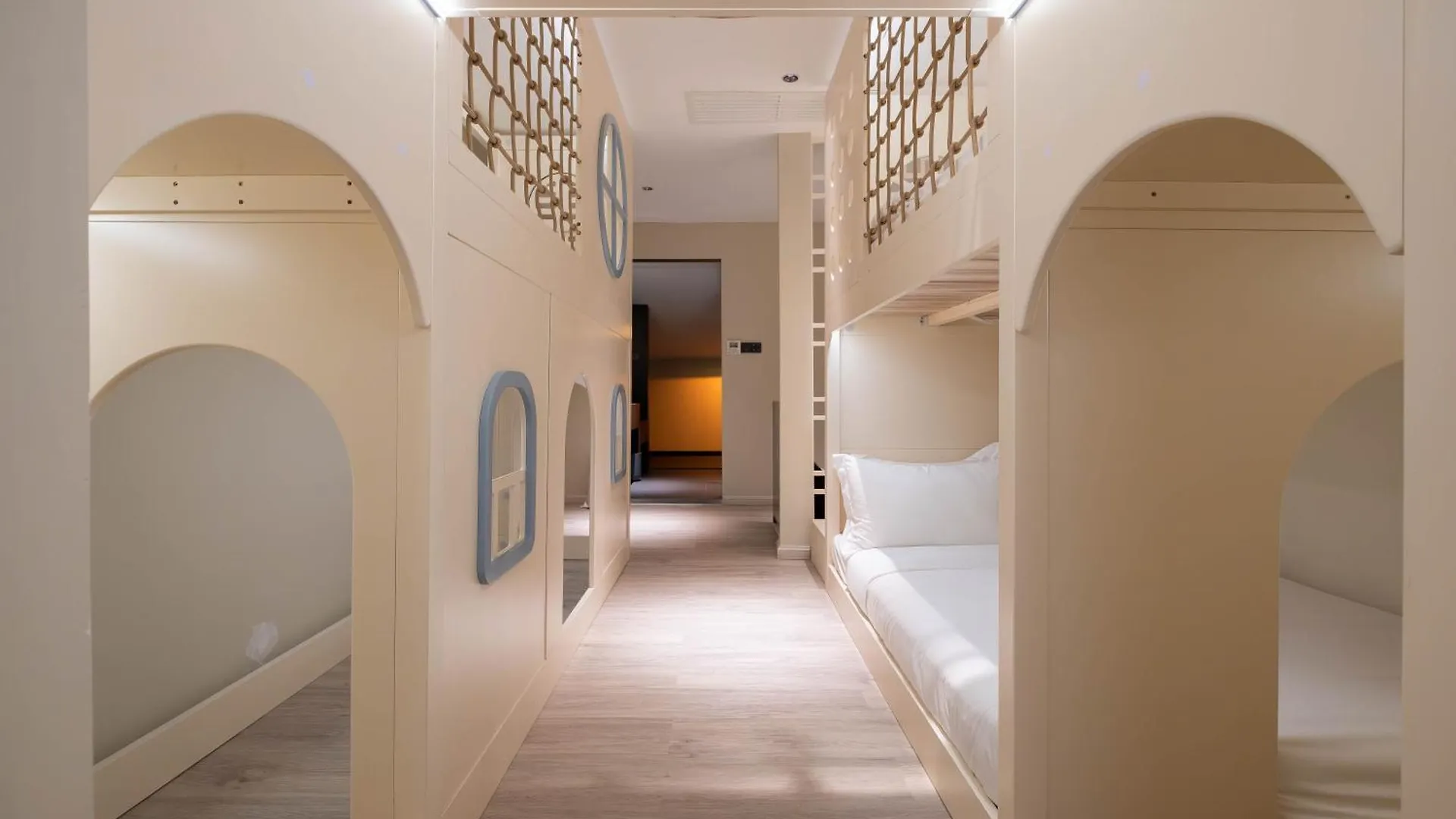 Hotel Rest Collection Redhouse Melaka 4*, Malacca